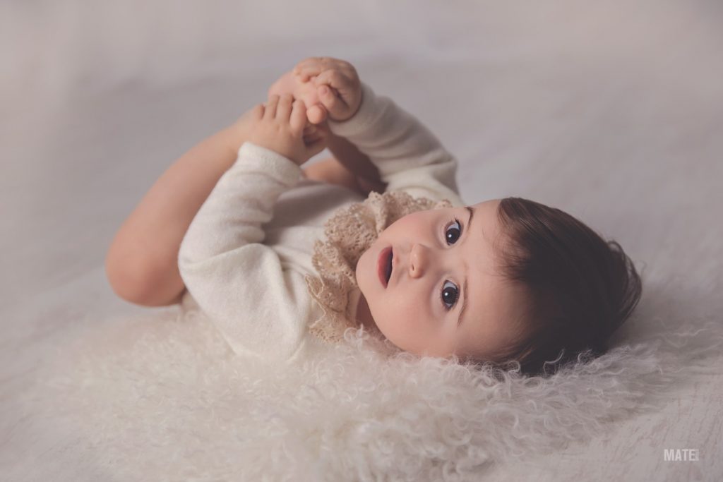fotografo de bebes en lugo sesion fotografica en estudio