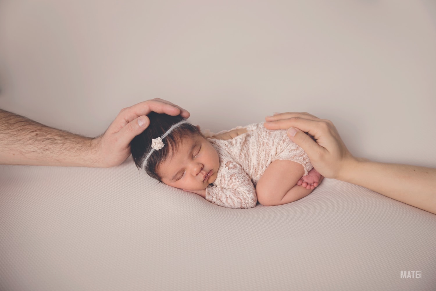 sesion de recien newborn nacido en estudio propio lugo